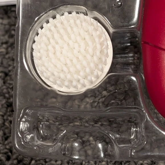 Olay Regenerist Advanced Anti Aging Facial Cleansing Brush NEW open box 2 brush - Picture 4 of 7